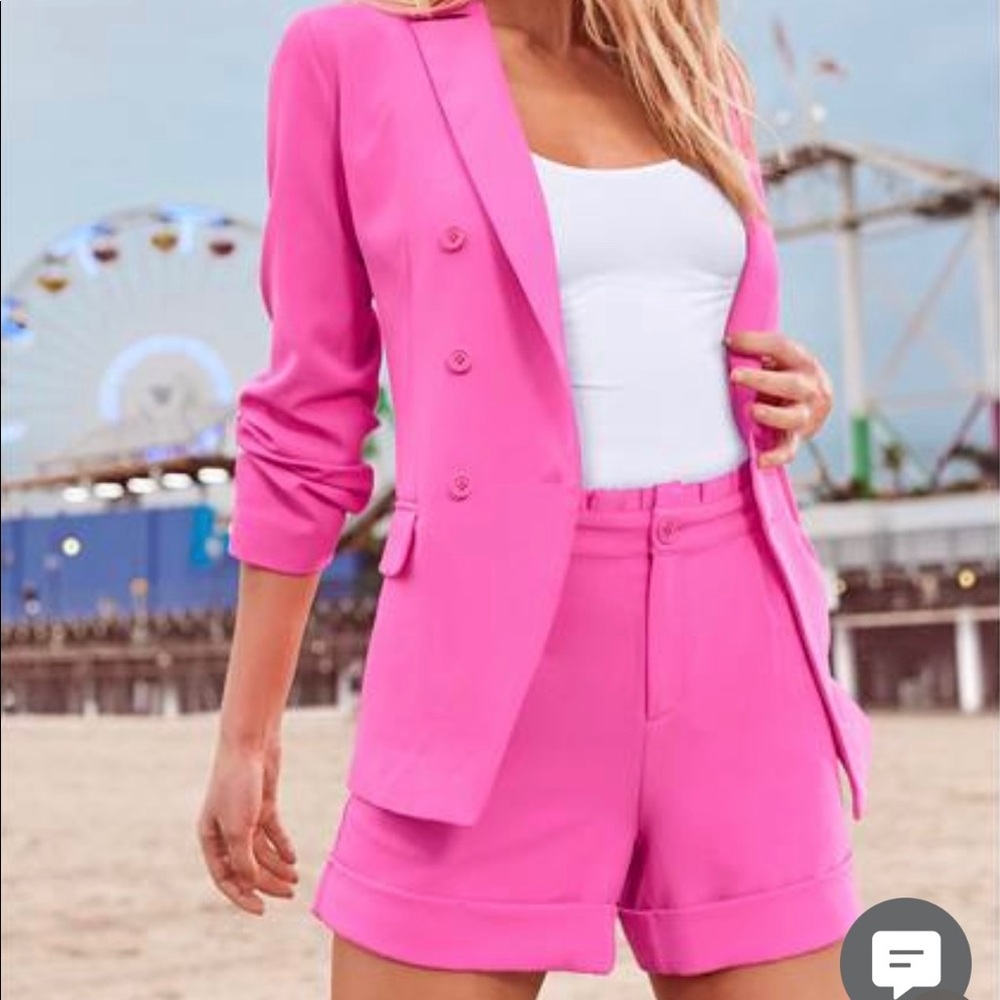 venus short And jacket suit set. Size small. New. Pink.